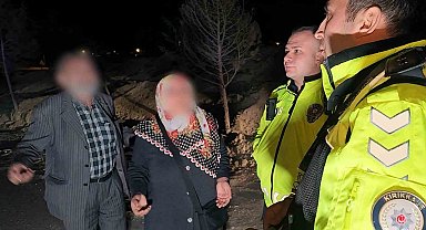 Kaza sonrası sürücü kaçtı, yaşlı çift geldi: Polisi ikna etmek için dakikalarca dil döktüler