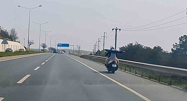 Kırıkkale'de motosiklette kasksız çocuğun tehlikeli yolculuğu kamerada