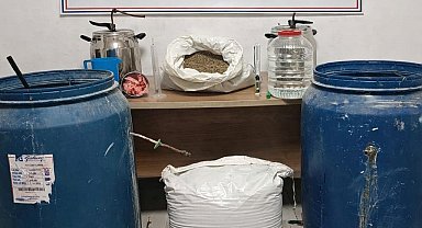 Kırşehir'de kaçak alkol üretimi yapan kişiye operasyon