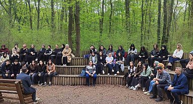 Kitap ve doğa buluşması Ormanya'da gerçekleştirildi