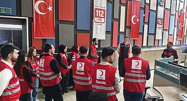 Kızılay gönüllülerine acil çağrı yönetimi anlatıldı