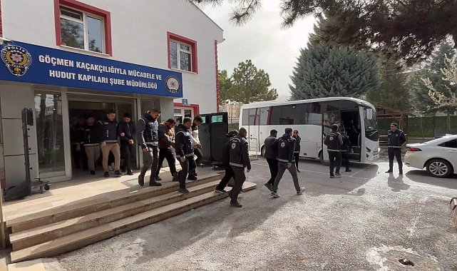 Konya merkezli göçmen kaçakçılığı operasyonu: 10 tutuklama