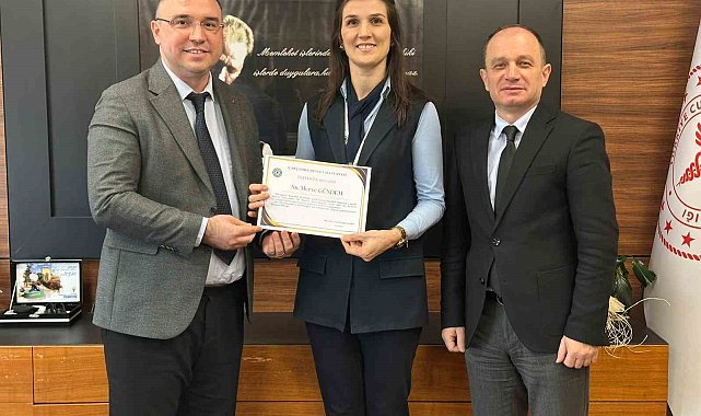 Küçük çocuğun hayatını sekreter kurtardı