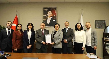 Küresel iş birliği ile mezunlara uluslararası kariyer fırsatı