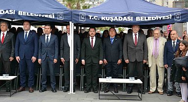 Kuşadası Ticaret Odası yönetimi 23 Nisan coşkusuna ortak oldu