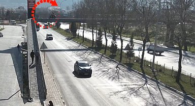 Kütahya İl Emniyet Müdürlüğü'nden motosiklet sürücülerine yaya üst geçidi uyarısı