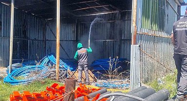 Kütahya'da depo yangını paniğe neden oldu