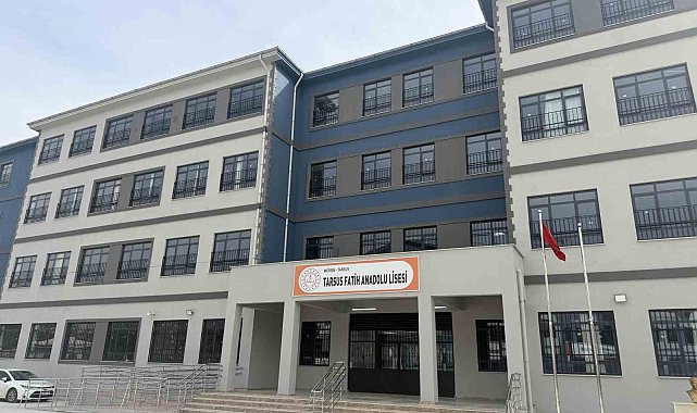 Mersin'de bir lise öğrencisi silahla yakalandı