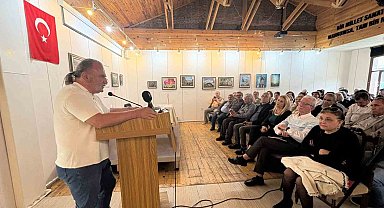 Mersin'de edebiyat buluşması: Dr. Nedim İnce okurlarıyla bir araya geldi