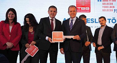 Mezitli Belediyesine ekskavatör desteği