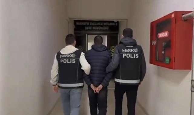 Mide ve bağırsaklarında uyuşturucu taşıyan şüpheli yakalandı