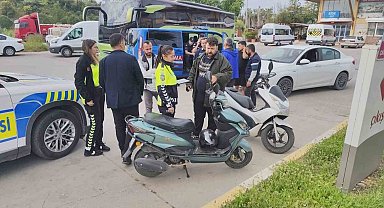 Motorlu bisiklet, motosiklete arkadan çarptı: 2 sürücü yaralandı