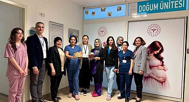 Muğla Eğitim ve Araştırma Hastanesi'nde ebeler unutulmadı