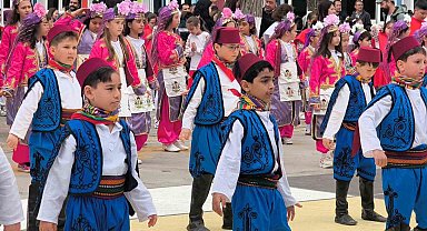 Muğla'da 23 Nisan coşkusu törenlerle kutlandı