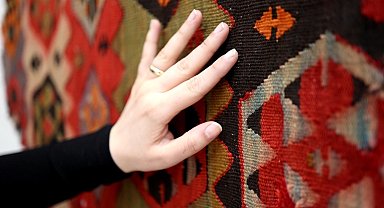 Müzede sergilenen kilimler asırlık motifleri gelecek nesillere aktarıyor