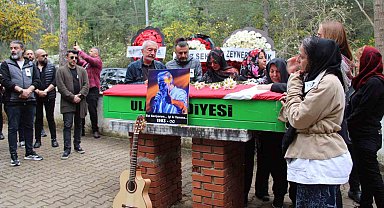 Müzisyen Rıza Tamer Şişman Akyaka'da toprağa verildi