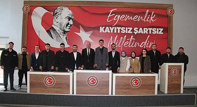 Necdet Karaveli, AK Parti İl Gençlik Kolları yönetimini ağırladı