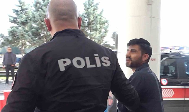 Nikahsız birliktelikten doğan bebekle fotoğraf paylaşan çift hastanede bıçaklandı