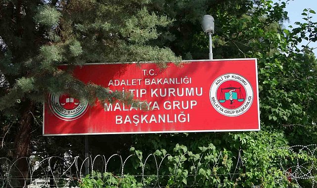 Otomobil ile motosiklet çarpıştı: 1 ölü