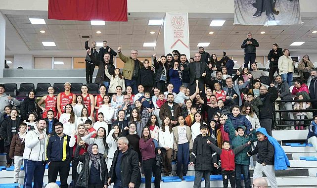 Potanın Kraliçeleri şampiyonluğa koşuyor