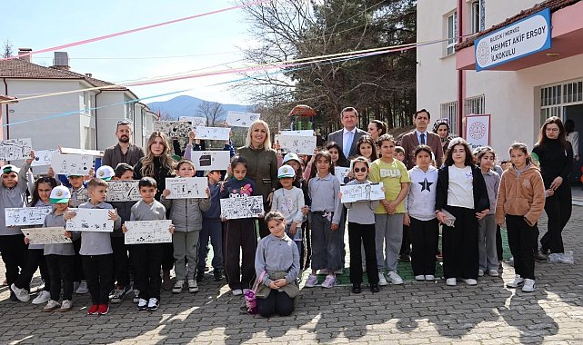 "Bir Hayalin Olsun Projesi" ile öğrenciler hayallerini seramiklere yansıttı