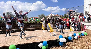 Radikal Okulları öğrencilerinden 23 Nisan'a özel görsel şölen