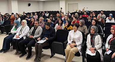 Sağlık çalışanlarına sıtma konulu bilgilendirme