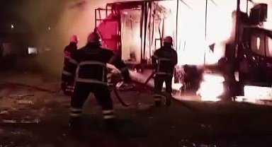 Sağlık ocağı ve kanser tarama aracı yandı