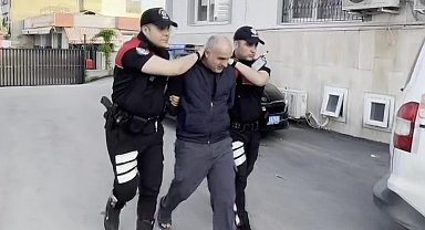 Sahipsiz köpeği sopayla döven şahıs gözaltına alındı