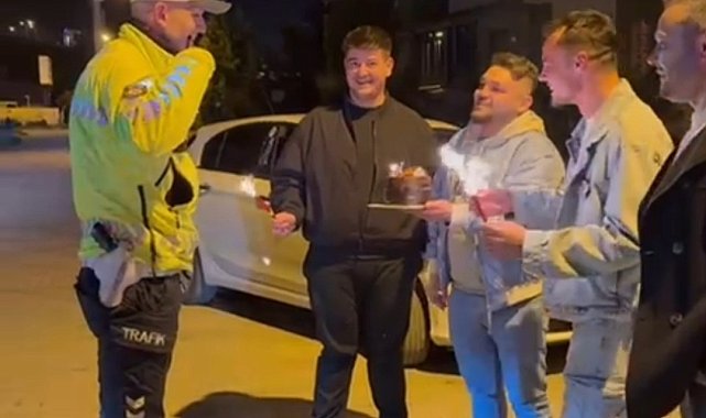 Sahte ihbarla polis haftasını kutladılar
