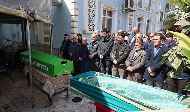 Samsun'da iki kardeş yan yana toprağa verildi