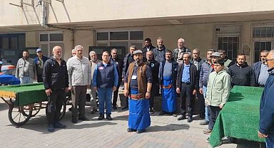 Şarköy'de seyyar satıcılardan belediye önünde açıklama