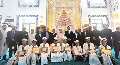 Sekiz genç hafıza belgeleri verildi