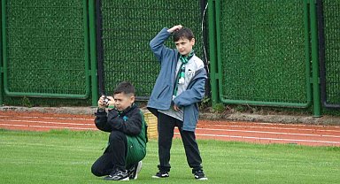 Serdar Dursun'dan minik taraftara jest