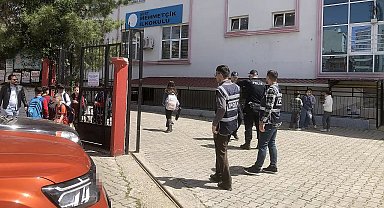 Siirt'te okul çevrelerinde güvenlik önlemleri artırıldı