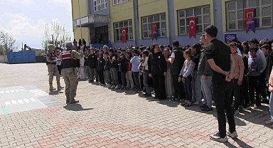 Siirt'te "Çocuk Gelişsin Dünya Değişsin" Projesi
