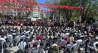 Sinop'ta maarifin kalbinde çocuk: 500 öğrenciden Türk marşları