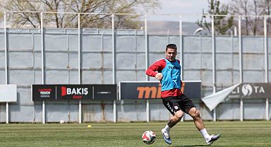 Sivasspor'da Rey Manaj idmanlara başladı