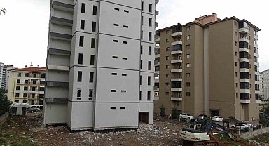 Stajyer öğrenci 25 metreden düşerek hayatını kaybetti, o anlar kameraya yansıdı