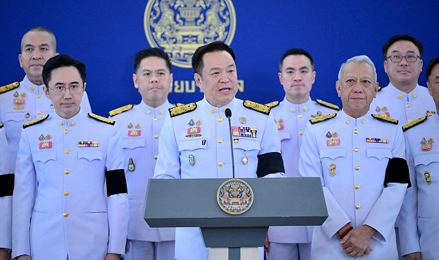 Tayland'da Charnvirakul hükümeti resmen göreve başladı