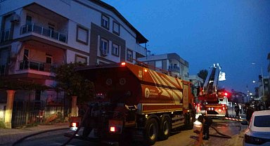 Teras katında çıkan yangın korkuttu