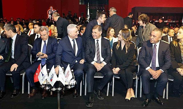 Ticaret Bakanı Ömer Bolat: "İşlenmiş ürün ihracatında yüzde 65'lik hacmi teknoloji ile yüzde 90'lara çıkaracağız"