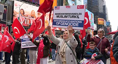 Times Meydanı'nda Ermeni yalanı protestosu