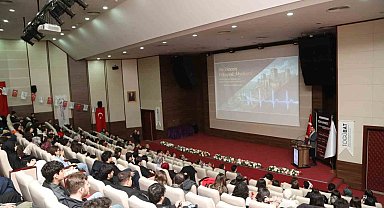 TOGÜ'nün düzenlediği tıp kongresinde canlı ameliyat heyecanı yaşandı