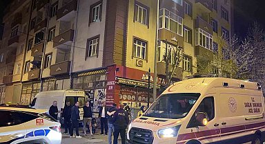 Trafikte garip olay: Taksiciye kızan yaya çılgına döndü