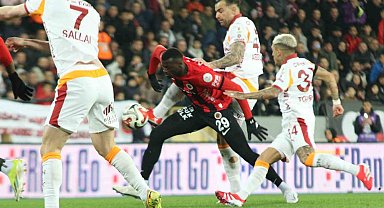 Trendyol Süper Lig: Gençlerbirliği: 0 - Galatasaray: 2
