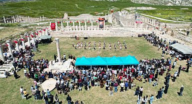 Tripolis Antik Kenti çocukların bayramına ev sahipliği yaptı