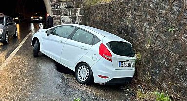 Tünelde kontrolden çıktı, duvara çarptı