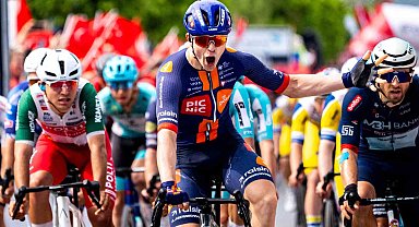 TUR'da Patara - Kemer etabını Casper Van Uden kazandı