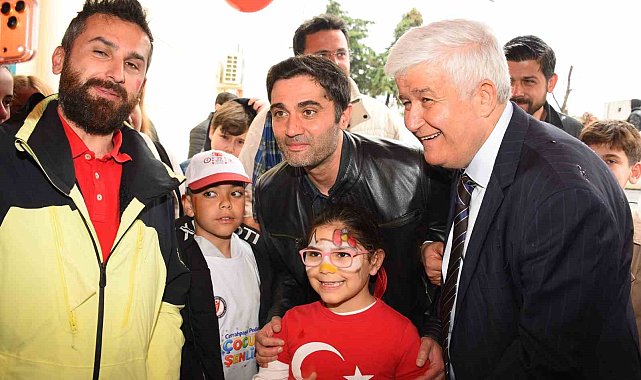 Ünlüler minik kalplere dokundu